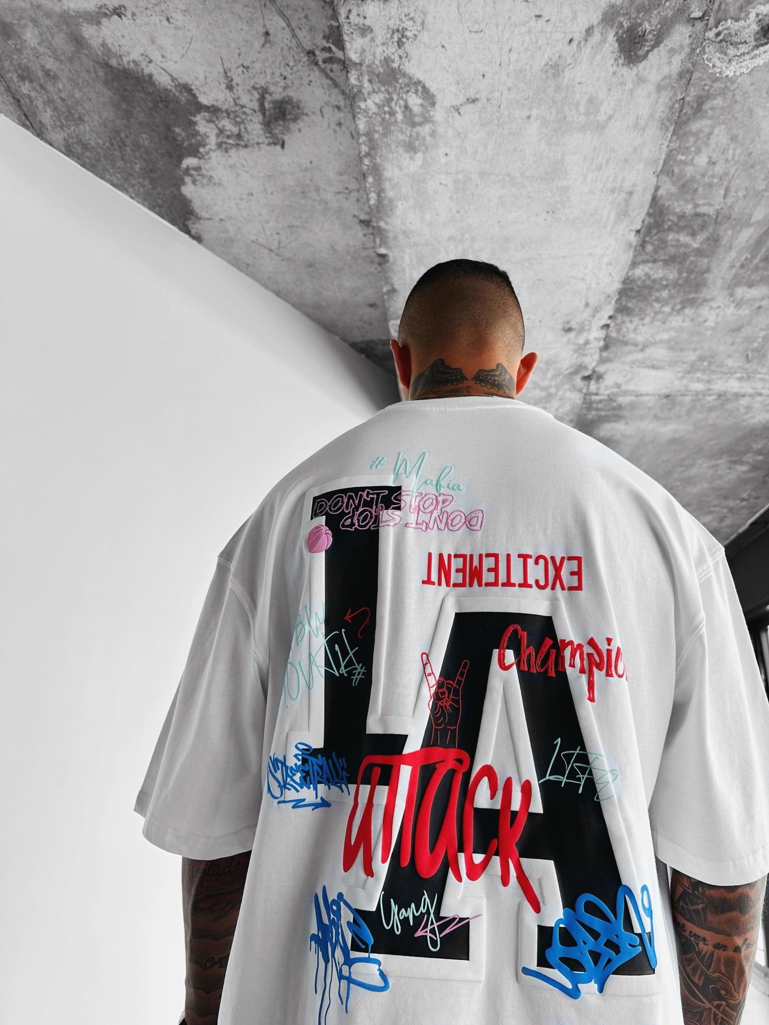 Oversized Graphic tee 8